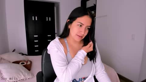 Snapshot of soy_miia chatting on 10, 3, 2025 MIA online show from 10, 3, 2025