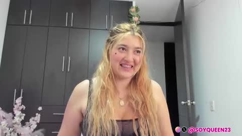 SoyQueen online show from 22, 10, 2025