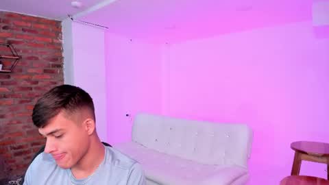 Snapshot of space_boys18 chatting on 22, 7, 2026 Gabo Lucas and Justin online show from 22, 7, 2026