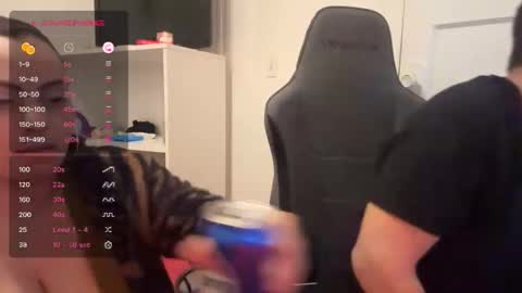 spanishcouple4255 online show from 28, 11, 2025