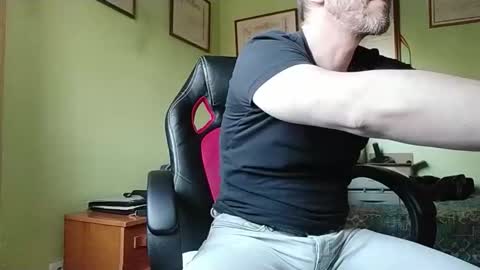 Manu  online show from 6, 11, 2025