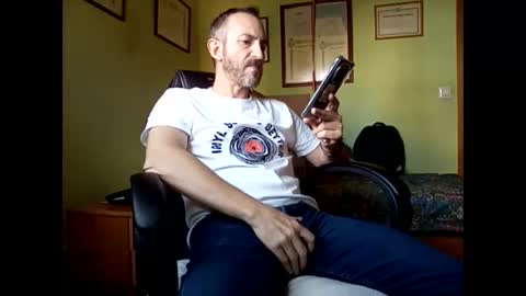 Snapshot of spanishharddick chatting on 26, 4, 2026 Manu online show from 26, 4, 2026
