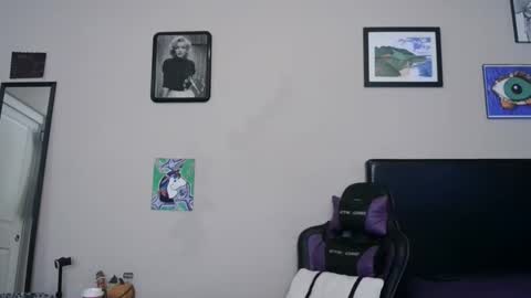 Tip 1 token  Follow me on instagram  Sparkle pinuppp online show from 5, 11, 2025