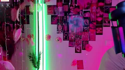 Snapshot of sparklemona chatting on 14, 9, 2025  SparkleMona  online show from 14, 9, 2025