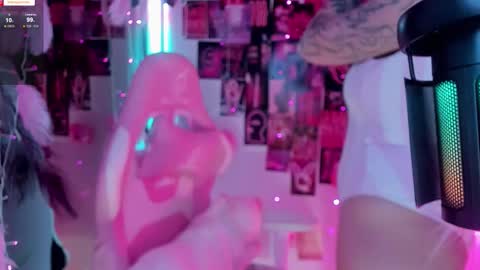 Snapshot of sparklemona chatting on 21, 9, 2025  SparkleMona  online show from 21, 9, 2025