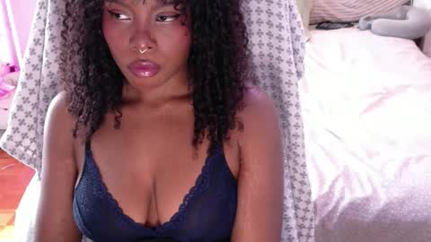 Snapshot of sparklingsoleil chatting on 20, 2, 2026 Soleil online show from 20, 2, 2026