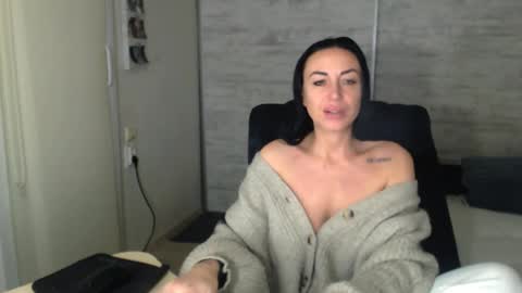 Carla online show from 12, 11, 2025