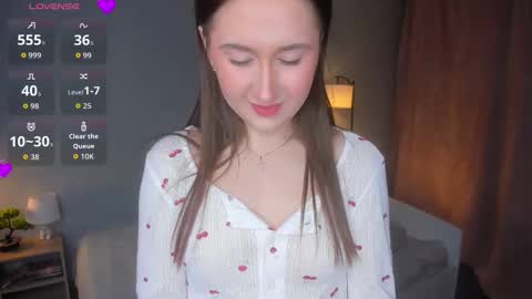 Snapshot of spiceofalex chatting on 29, 11, 2025 Elva online show from 29, 11, 2025