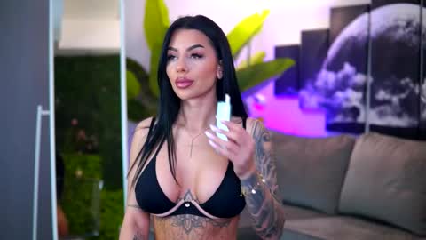 Spicy Maple online show from 17, 2, 2026