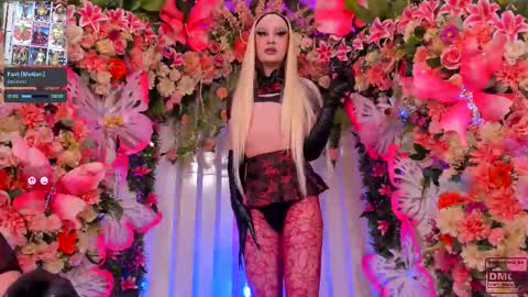 Snapshot of spicysluts chatting on 29, 10, 2025  Alison  Sharon  online show from 29, 10, 2025