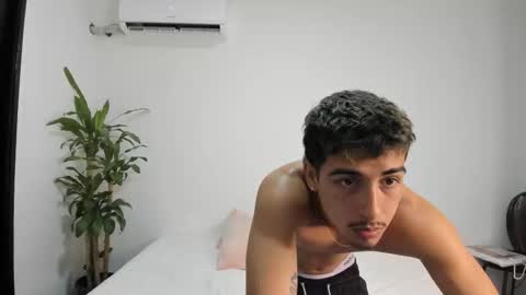 Snapshot of spider_master77 chatting on 25, 10, 2025 spider master online show from 25, 10, 2025