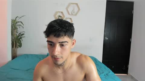 Snapshot of spider_master77 chatting on 11, 4, 2026 spider master online show from 11, 4, 2026