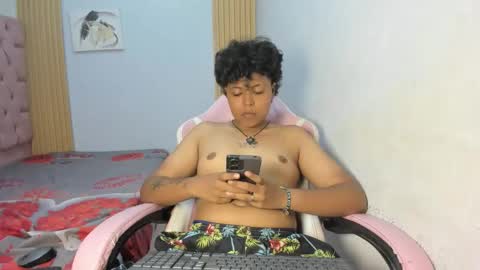 Snapshot of spiderdann_01 chatting on 5, 3, 2026 spiderdann_01 online show from 5, 3, 2026