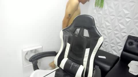 Snapshot of spiderdann_01 chatting on 10, 3, 2026 spiderdann_01 online show from 10, 3, 2026