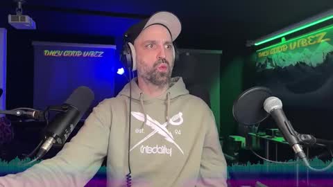 Snapshot of splivke chatting on 4, 12, 2025 Splivke online show from 4, 12, 2025