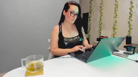 Lilith online show from 28, 7, 2026
