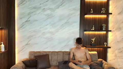 spoiledprincess_ online show from 27, 6, 2026