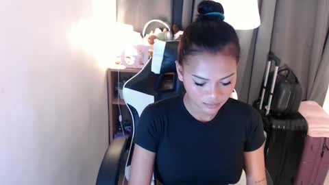 CALL ME RAINE online show from 6, 2, 2025