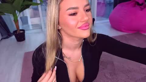 Anna online show from 28, 11, 2025