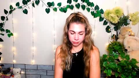 Karina online show from 19, 3, 2026