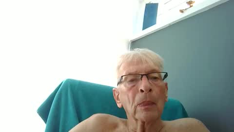 Snapshot of sportigan01 chatting on 2, 11, 2025 sportigan01 online show from 2, 11, 2025