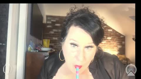 Spunderella online show from 4, 10, 2025