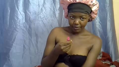 Snapshot of squirt_quueen chatting on 28, 2, 2026 squirt_quueen online show from 28, 2, 2026