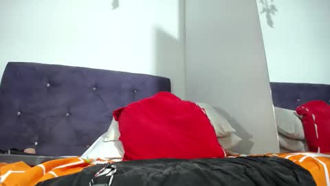 Snapshot of squirter_girl69 chatting on 17, 10, 2025 squirter_girl69 online show from 17, 10, 2025