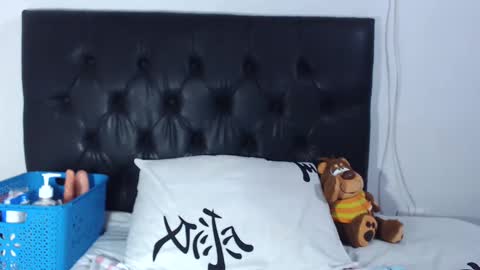 Snapshot of squirtgirl_hot chatting on 11, 1, 2025 Amber Vega online show from 11, 1, 2025