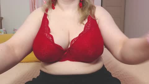  Lily  online show from 4, 4, 2026