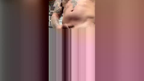 Snapshot of sqzxriehlqqw chatting on 13, 3, 2026 Luv2Cum4u online show from 13, 3, 2026