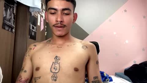 Snapshot of srcejotas chatting on 22, 12, 2024 sorry mom online show from 22, 12, 2024