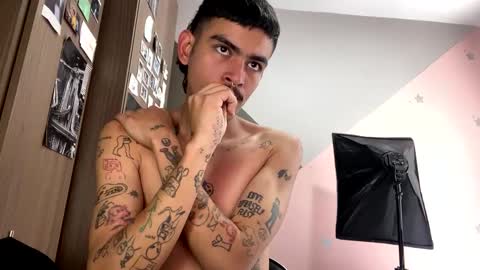 Snapshot of srcejotas chatting on 8, 1, 2025 sorry mom online show from 8, 1, 2025