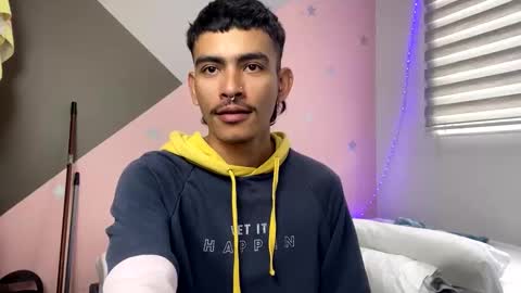 Snapshot of srcejotas chatting on 25, 1, 2025 sorry mom online show from 25, 1, 2025