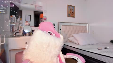 Snapshot of srita_laura chatting on 19, 1, 2025 Laura online show from 19, 1, 2025