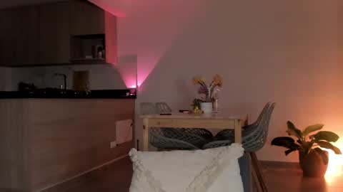 Sophie 3 online show from 2, 3, 2025