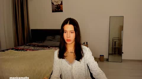 Snapshot of ssash1mii chatting on 4, 3, 2025 Hey guys i miss you so much online show from 4, 3, 2025