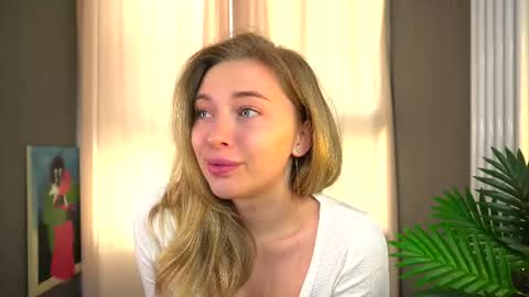 Snapshot of sssecretgirlfriend chatting on 16, 9, 2025 Kate online show from 16, 9, 2025