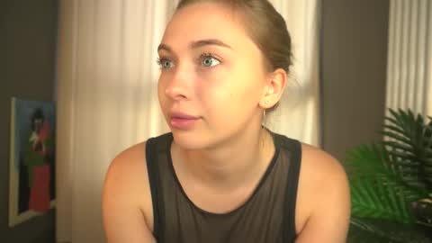 Snapshot of sssecretgirlfriend chatting on 17, 9, 2025 Kate online show from 17, 9, 2025