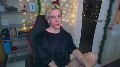 Nick Gasai online show from 10, 12, 2024