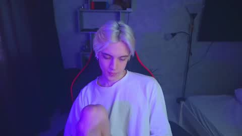 Nick Gasai online show from 19, 2, 2025