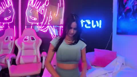 staarlightt online show from 10, 2, 2026