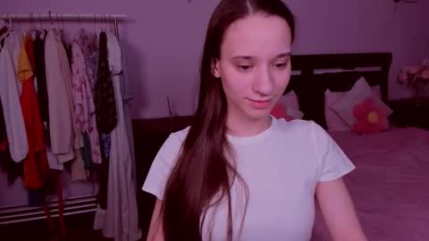 Snapshot of staceycutie chatting on 3, 2, 2026 StaceyCutie online show from 3, 2, 2026