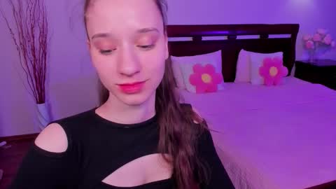 Snapshot of staceycutie chatting on 10, 3, 2026 StaceyCutie online show from 10, 3, 2026