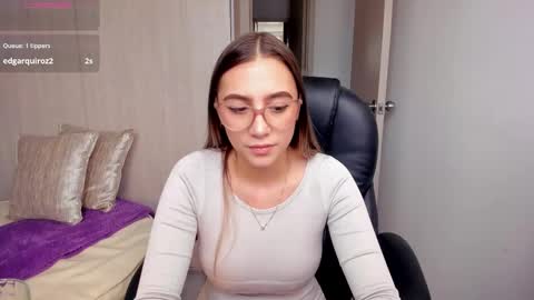 Snapshot of stacyconner chatting on 17, 9, 2025 Stacy Conner online show from 17, 9, 2025