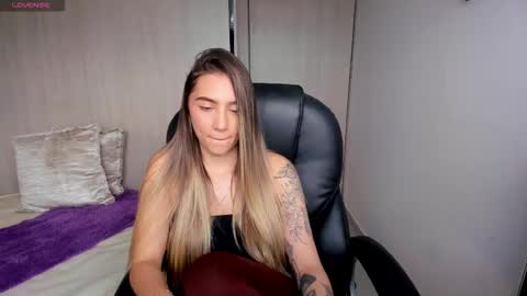 Snapshot of stacyconner chatting on 16, 10, 2025 Stacy Conner online show from 16, 10, 2025