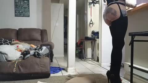 Snapshot of stacytasteme chatting on 14, 1, 2025 Submissive Slut LOVES adoration online show from 14, 1, 2025