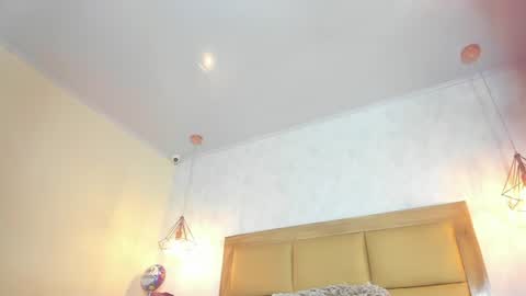 Snapshot of staisyotis chatting on 25, 6, 2026 KEIMI online show from 25, 6, 2026