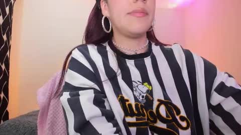 Snapshot of stanandrose chatting on 26, 3, 2026 Stand and Rose online show from 26, 3, 2026