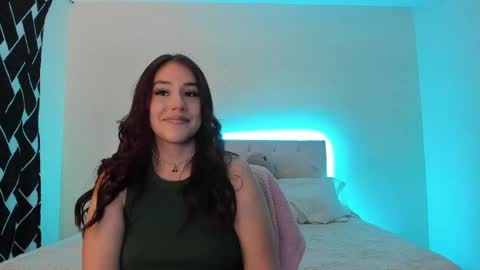 Snapshot of stanandrose chatting on 11, 4, 2026 Stand and Rose online show from 11, 4, 2026